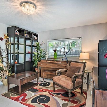 Shady And Eclectic Fort Lauderdale Dwelling With Yard! Екстер'єр фото